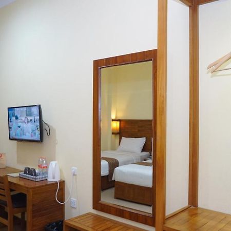 Syailendra Hotel Syariah 巴拉 外观 照片
