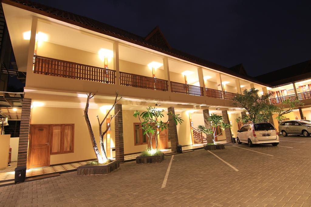 Syailendra Hotel Syariah 巴拉 外观 照片