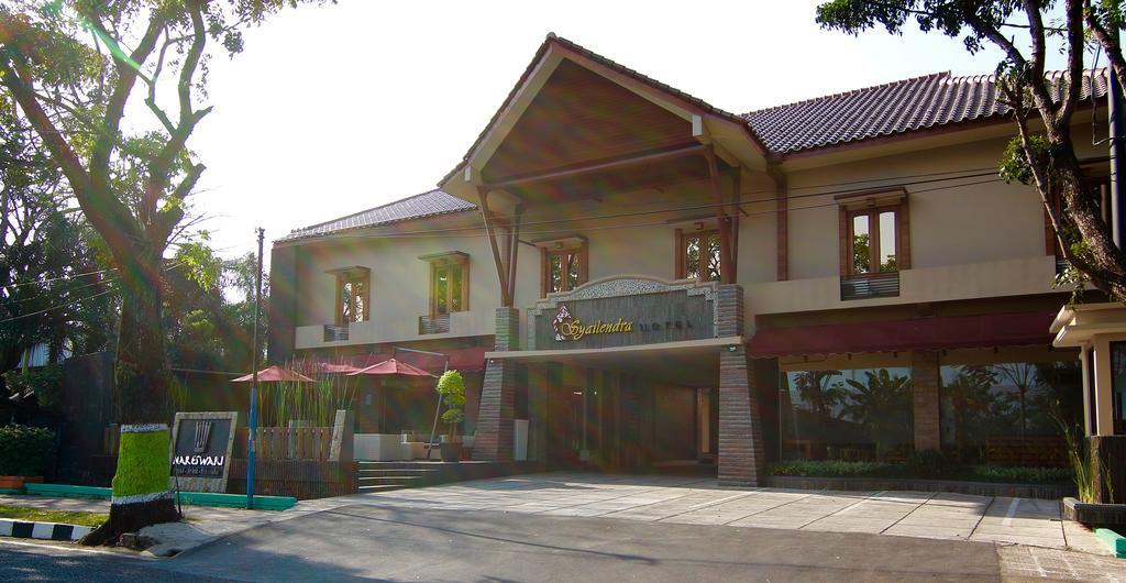 Syailendra Hotel Syariah 巴拉 外观 照片