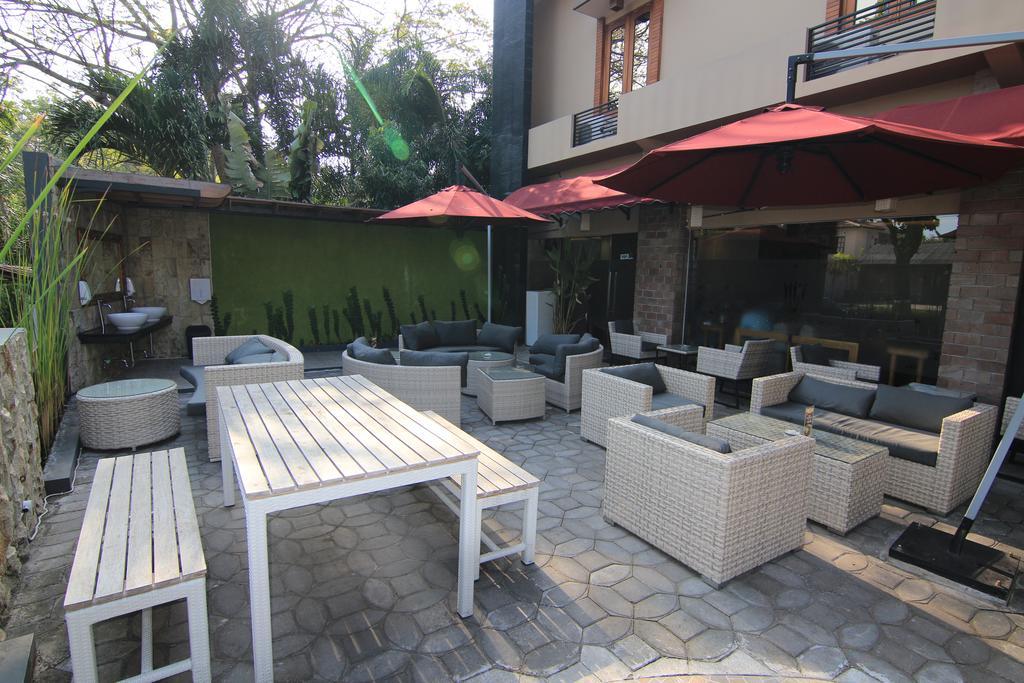 Syailendra Hotel Syariah 巴拉 外观 照片
