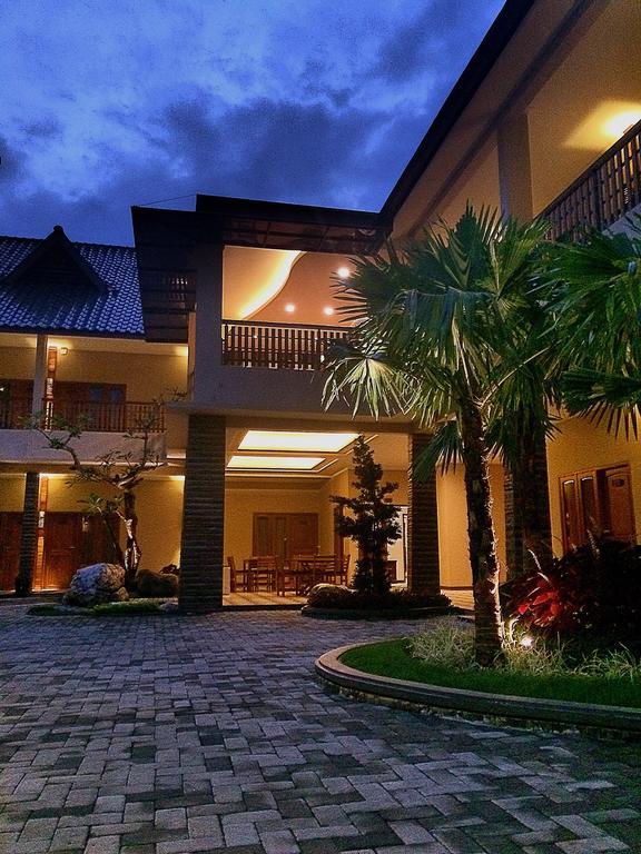 Syailendra Hotel Syariah 巴拉 外观 照片